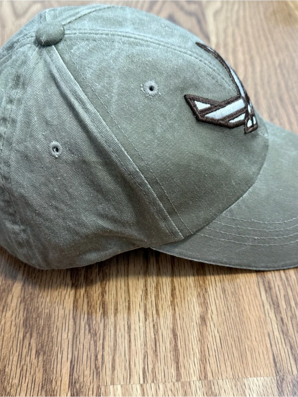 Tan Baseball Cap with Embroidered Air Force Emblem
